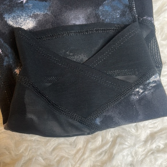 New Balance Multicolored Mesh Leggings - Picture 6 of 13